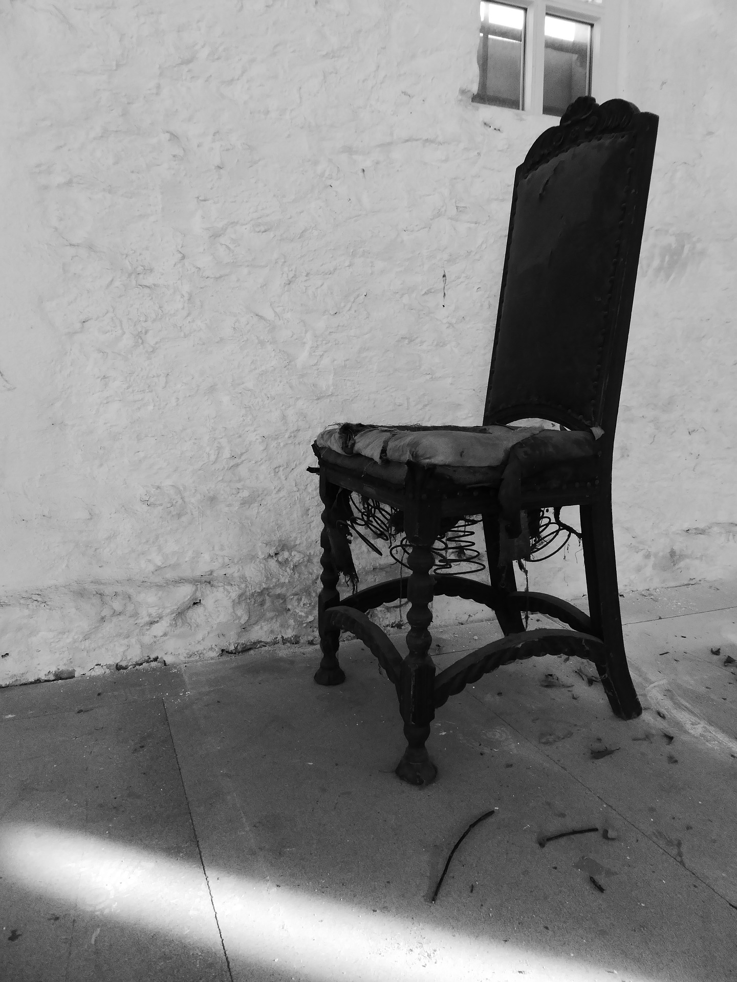 Comment rparer l'assise d'une chaise en planches de bois